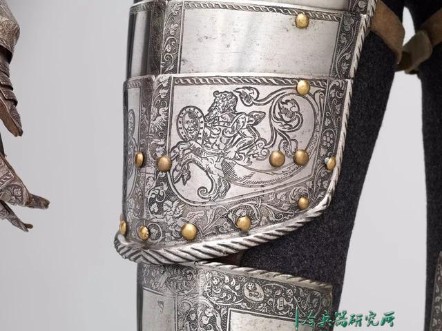 神圣罗马帝国皇帝斐迪南一世的金羊毛骑士团盔甲
