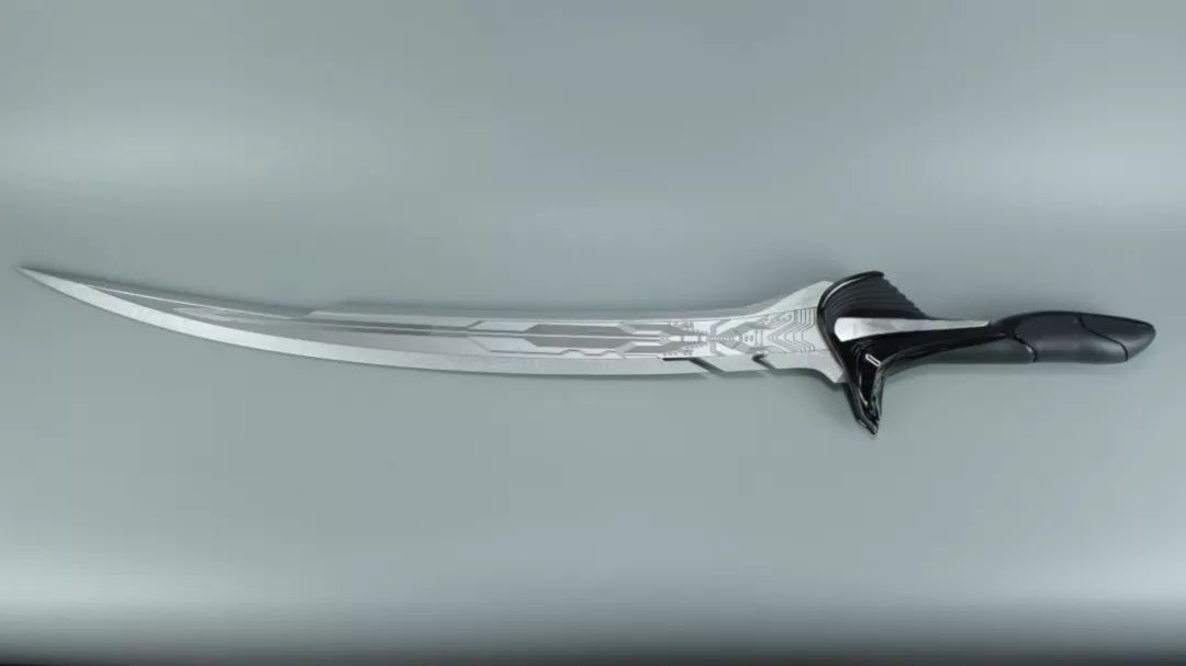 用阿丽塔的大马士革刀做拍黄瓜,是什么滋味儿?