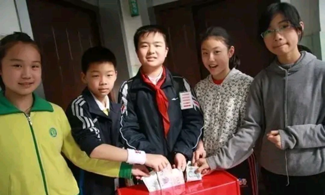 武汉"五道杠"少年黄艺博"荣誉等身",2020年即将大学毕业