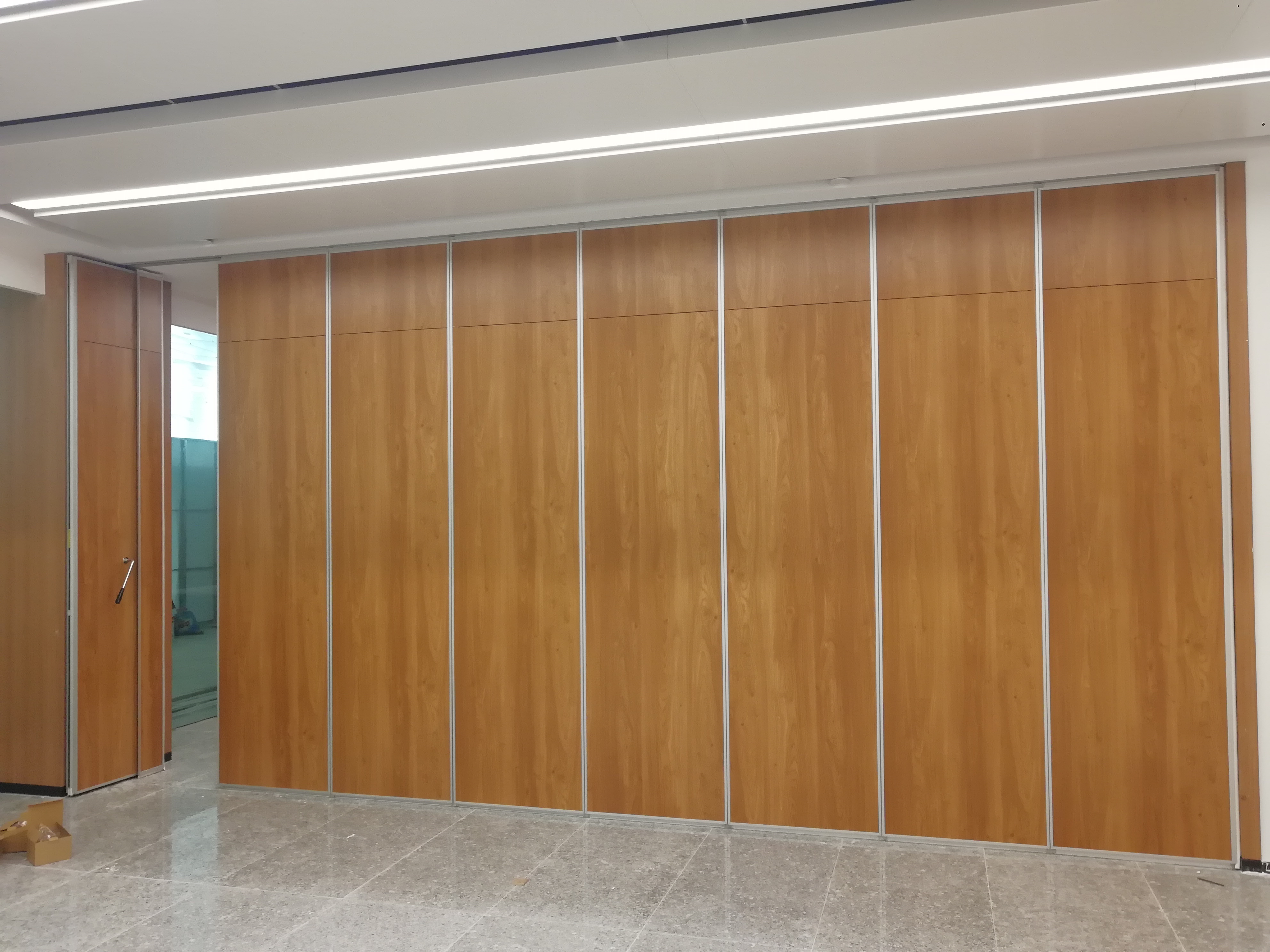 百度爱采购首页 商品专题_隔断赛勒尔会议室玻璃移动隔断效果图