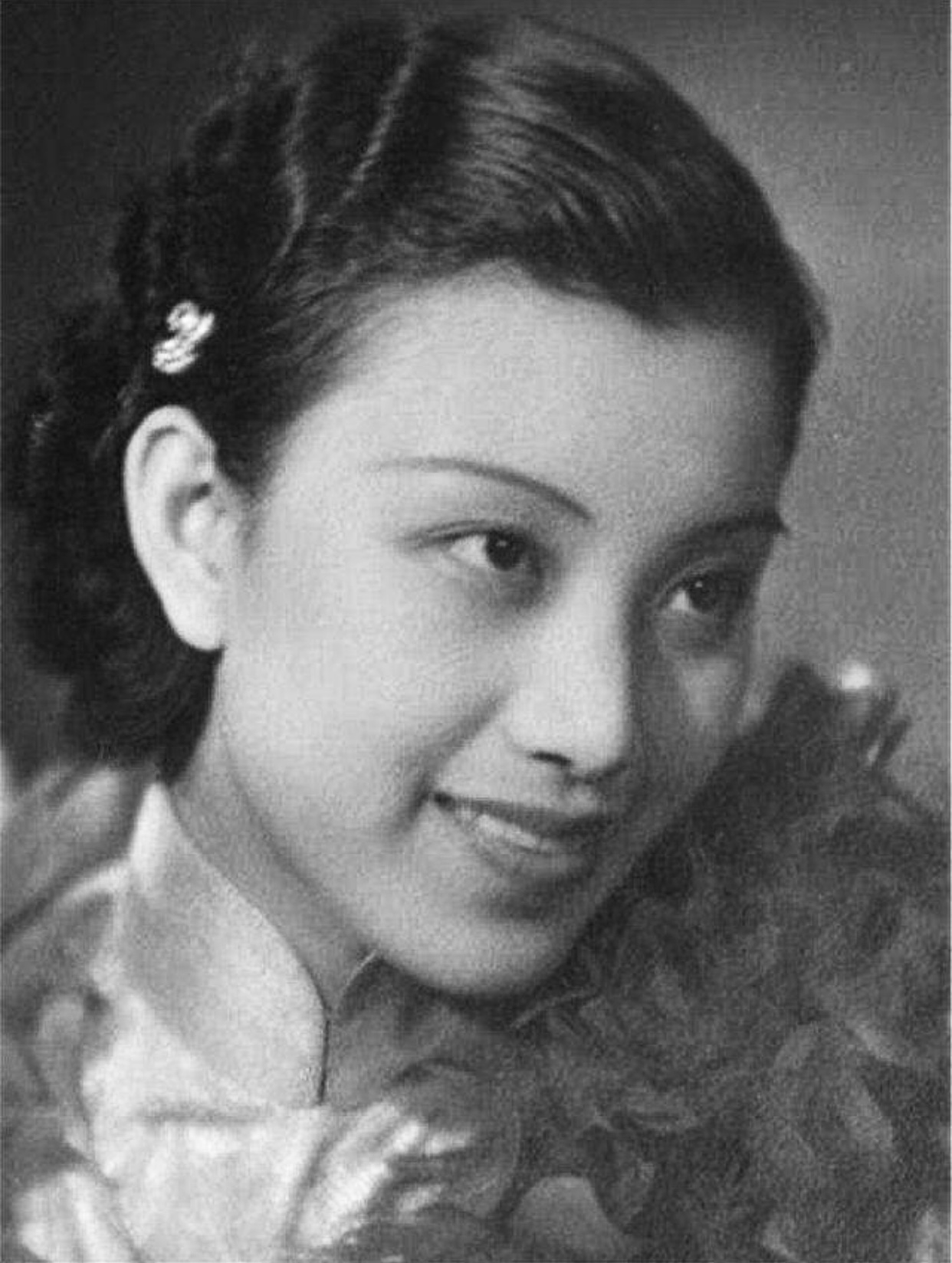 老照片:图2无法忍受丈夫出轨的美女,图6被心腹打死的王爷女婿