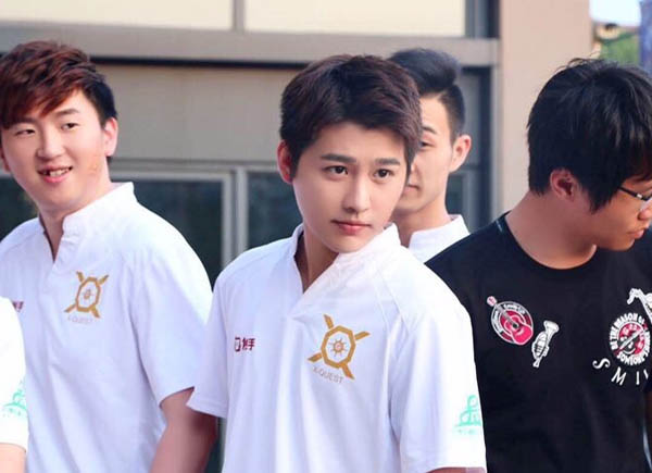 王者荣耀:阿泰创造kpl首位800杀记录,网友们却骂他垃圾