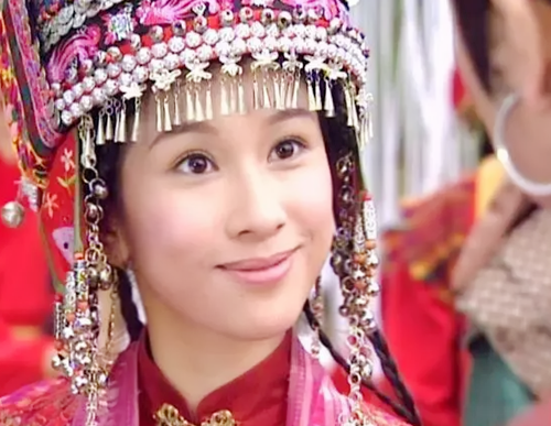 tvb古装美人"新娘"装扮,佘诗曼俏皮,杨怡温婉,袁洁莹颜值高