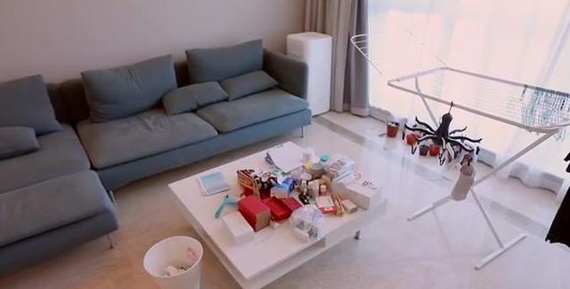 晒晒《庆余年》张若昀的家,片酬这么高,却还是住在农家小房里?