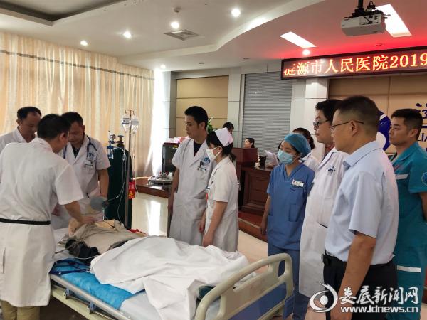 涟源市人民医院开展重大突发事件医疗卫生救援应急演练