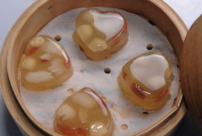 莲子糕,北京夏令应时的美味特色风味小吃,喜欢就去尝尝吧