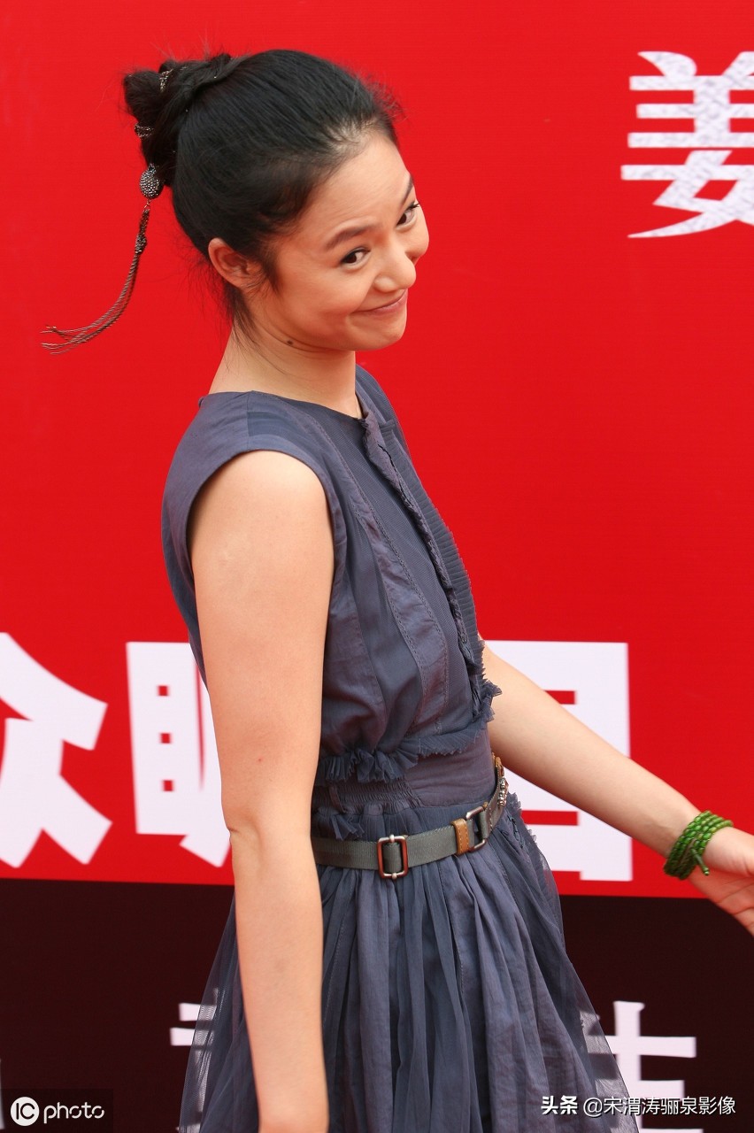 了温州小姐选美比赛并获得冠军,但周韵并没有想着要去报考艺术院校