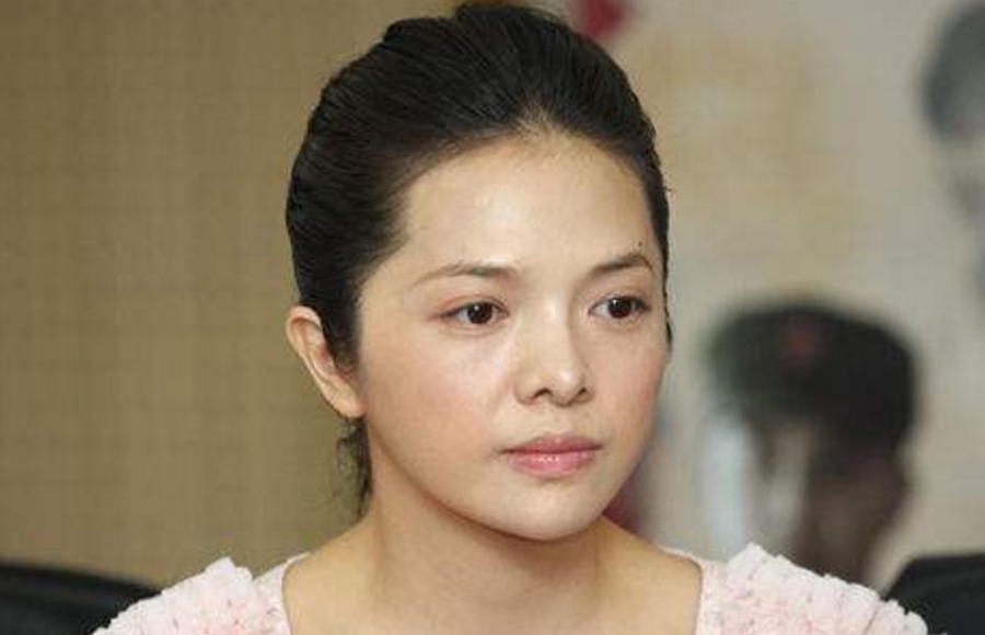 文清曾经是央视主持人,后来退出央视,现在回来已经没有人认识