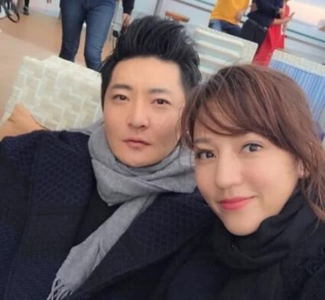 同父同母不同命,姐姐红成二线,而妹妹才华横溢却不温不火