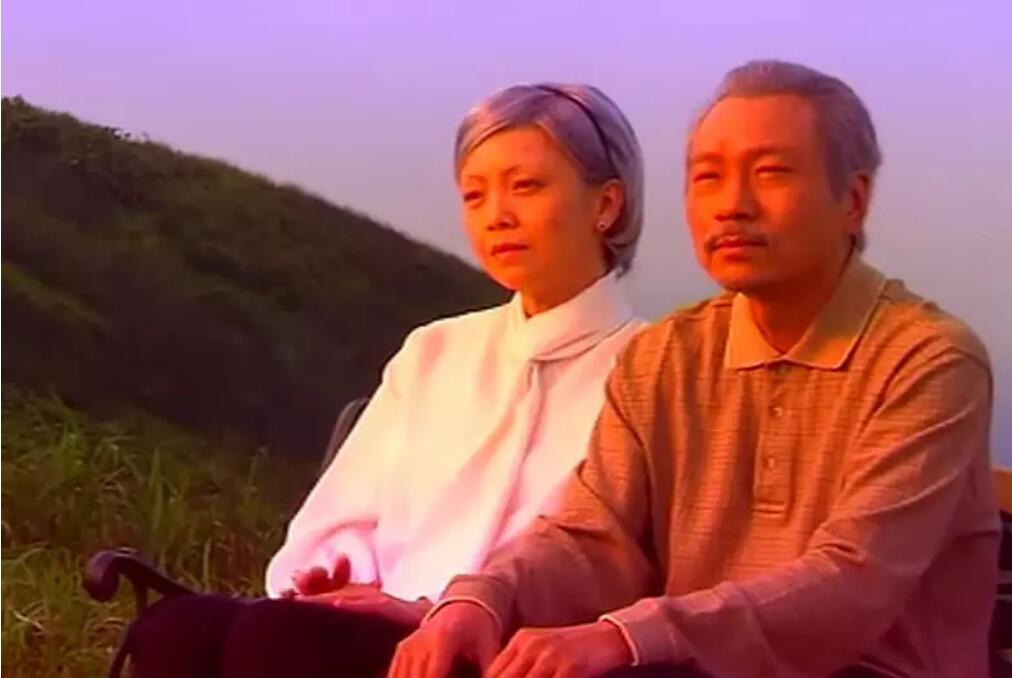 第一部里柴九常挂在嘴边的一句话是 "人生有多少个十年"!