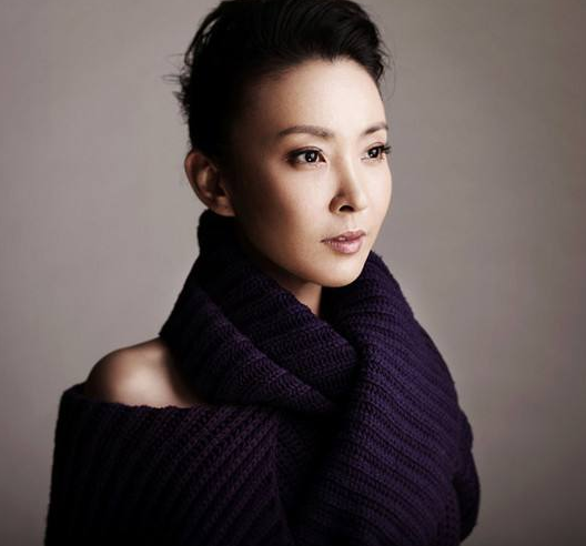 《猎毒人》里的李玫,年轻的时候也是一个美人呢!图三好清纯!