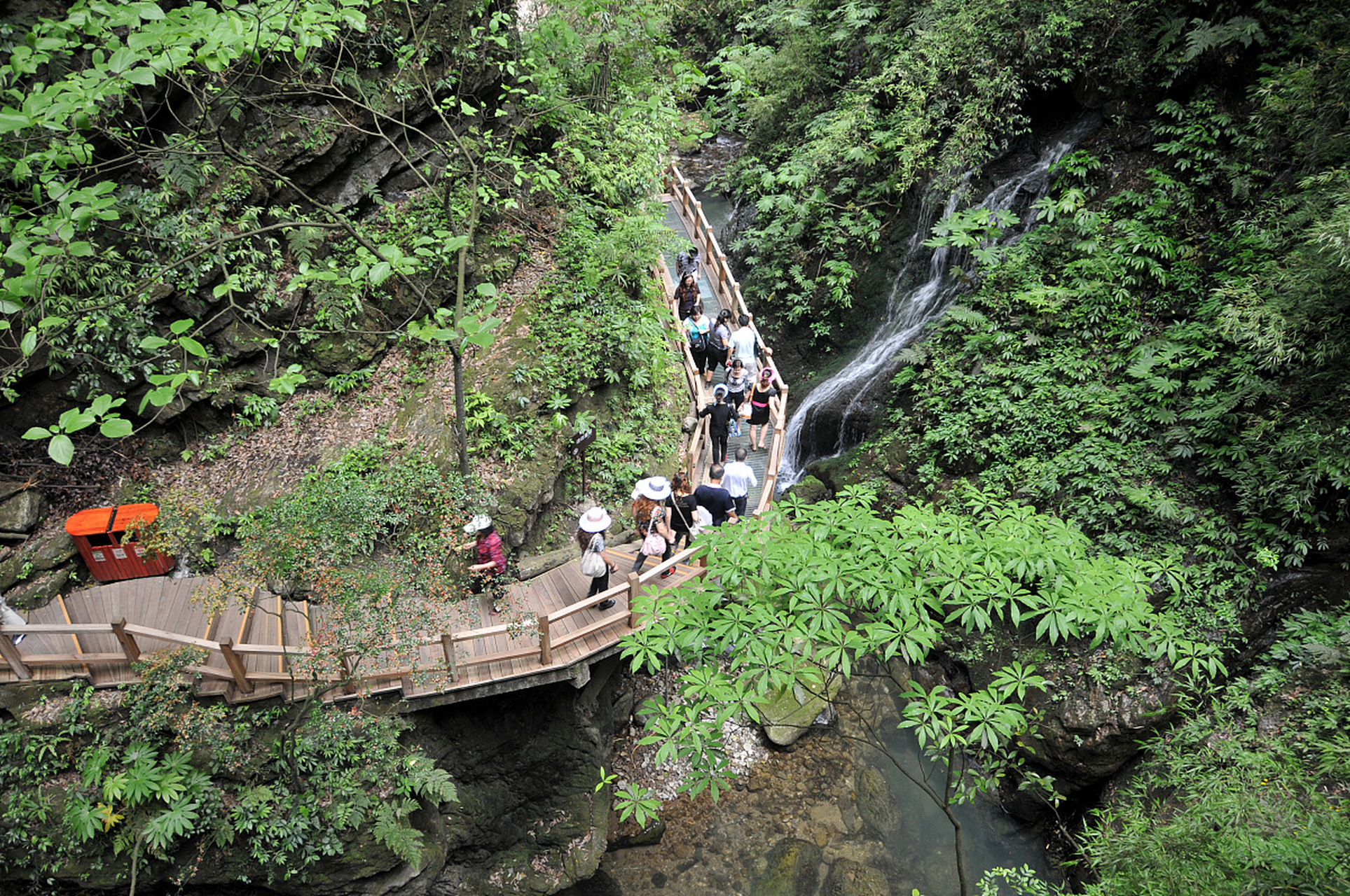 万盛黑山谷景区图片