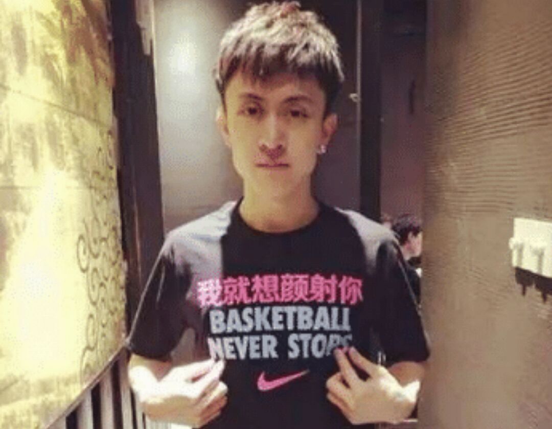 "沪上皇"秦奋和nba美女主播美娜,昨日和平分手,流水的网红啊