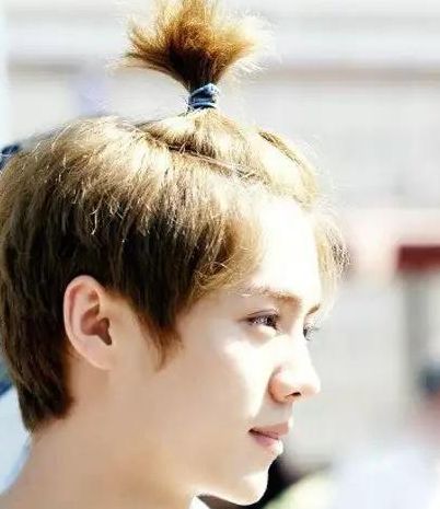 男星苹果头:鹿晗最帅,王俊凯最阳光,易烊千玺最酷,王源最可爱