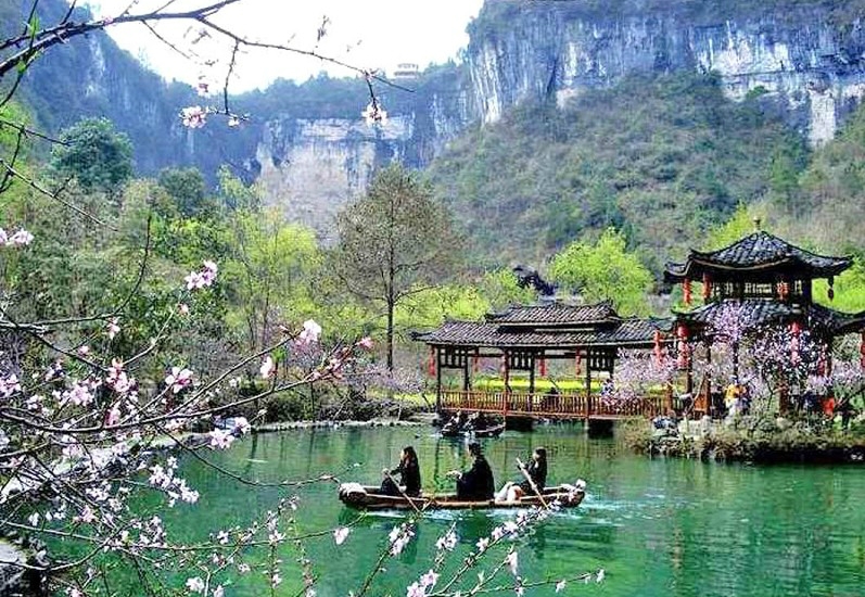 細數價格很親民的旅遊休閒場所,重慶酉陽桃花源景區,北京市丫髻山自然