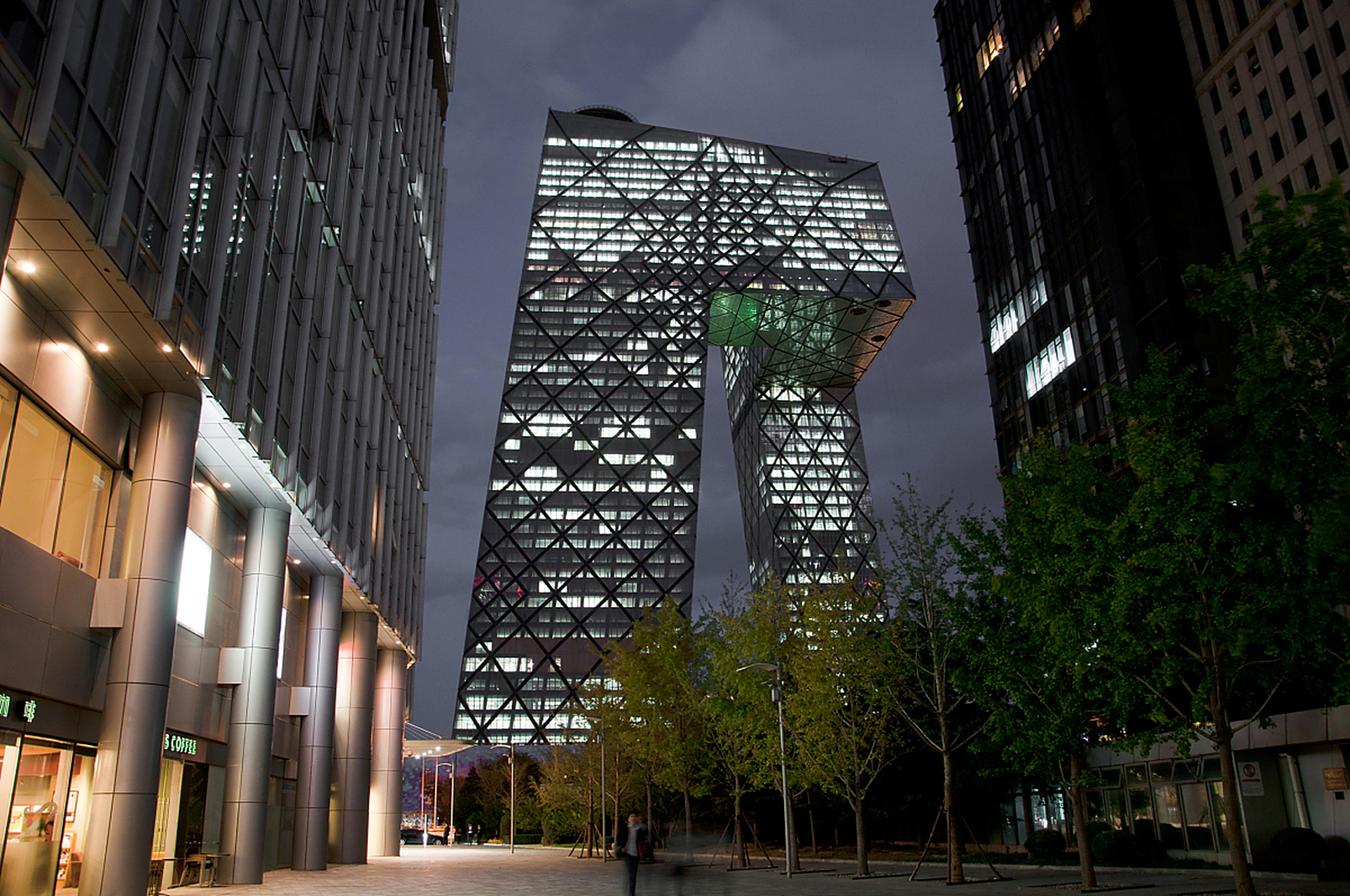 北京"大裤衩" 2.天津"津沽棒" 3.苏州"大秋裤" 4.南京"路由器" 5.