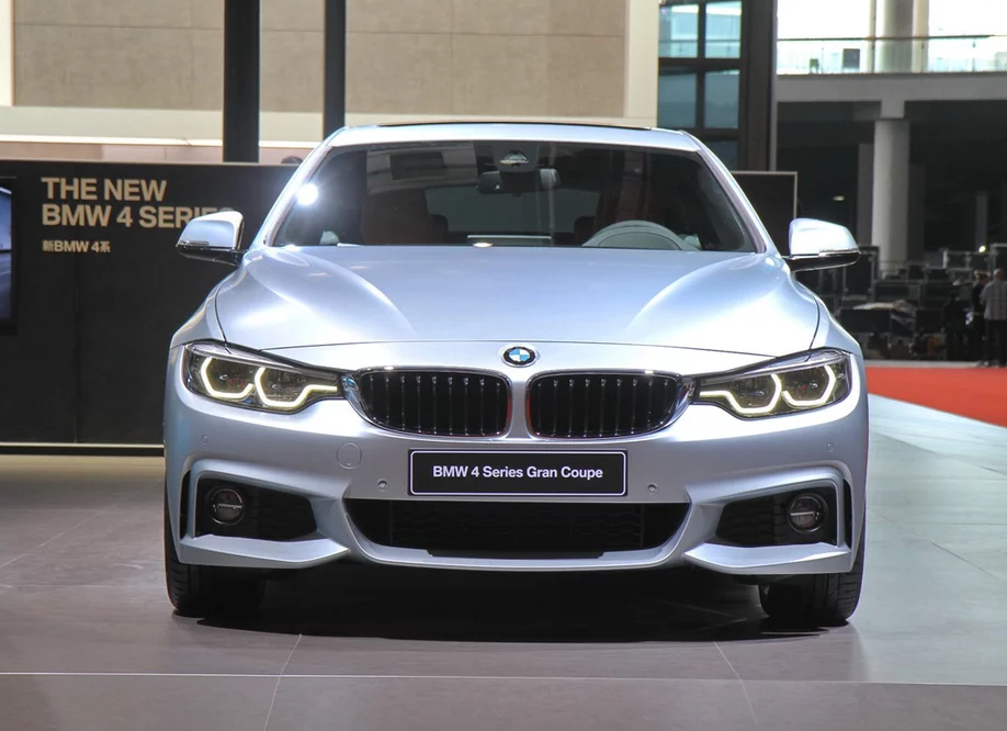 宝马4系440i gran coupé m performance parts驾驶过程很轻松