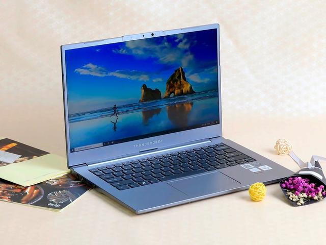 雷神mixbook air轻薄笔记本评测:924克机身让移动办公如此轻松