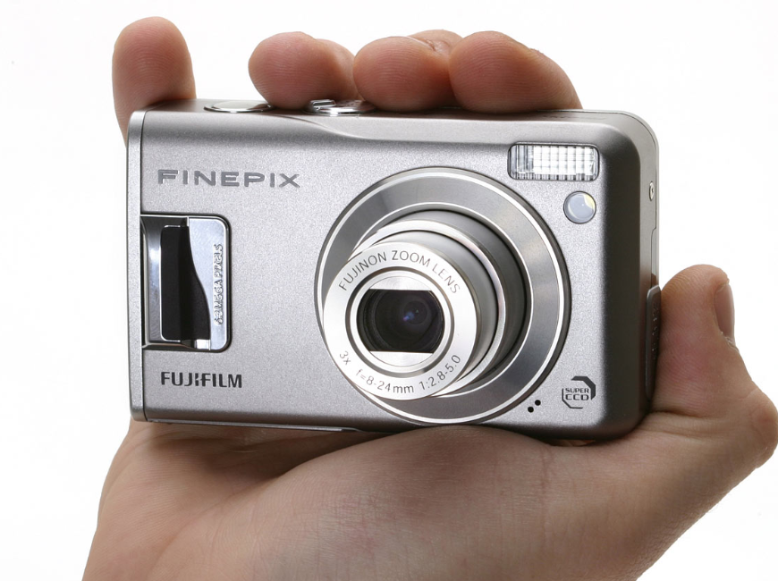 卡西欧exilim ex-v7评测:一款功能齐全的超薄exilim型相机