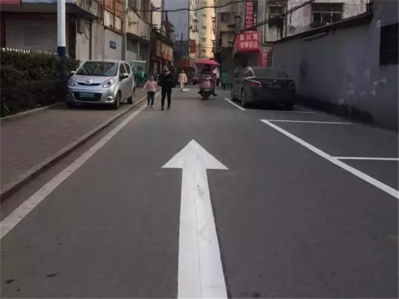 开车误入单行道怎么办?交警提示:掌握补救要点,或能避免处罚!