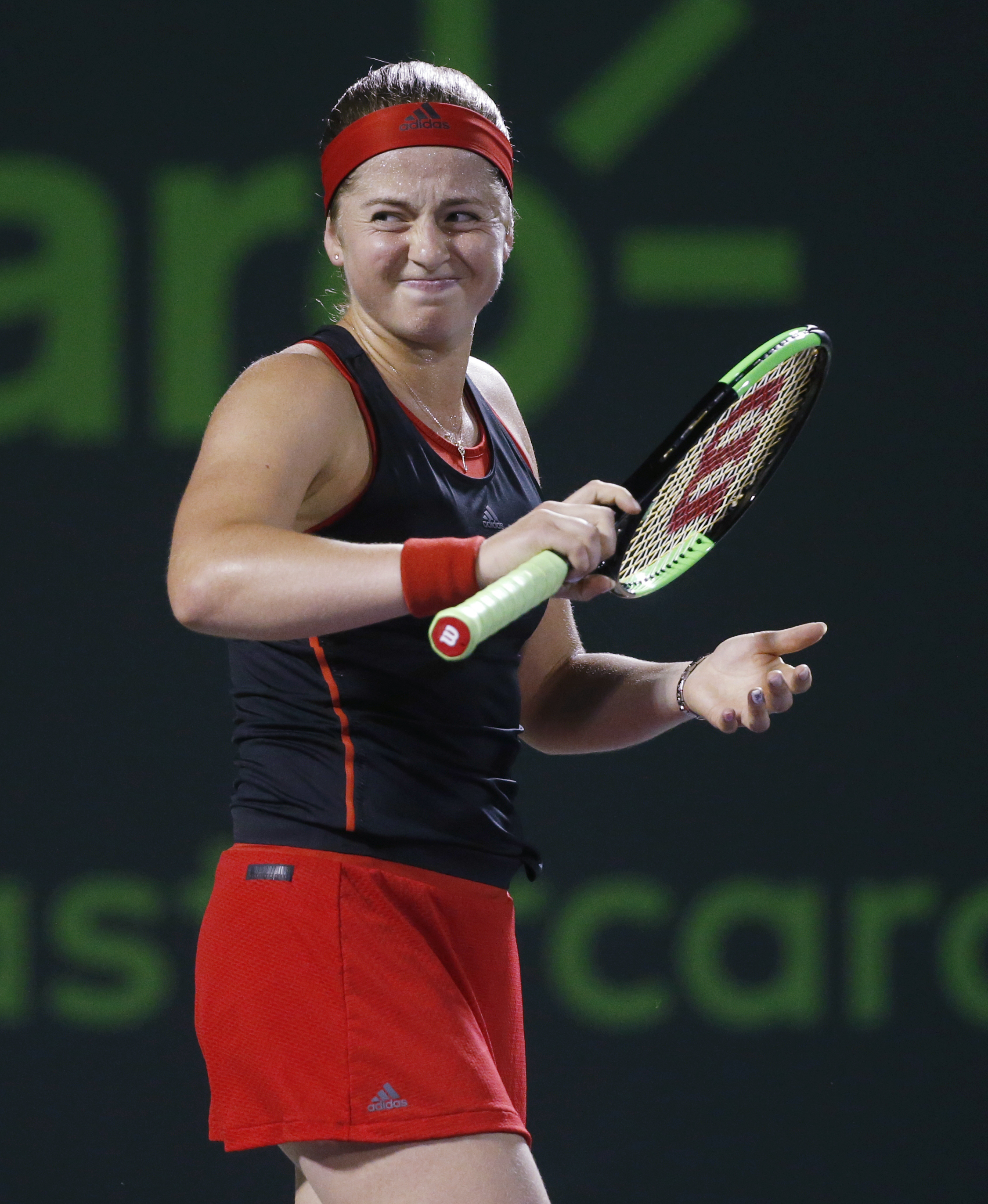 网球——迈阿密公开赛:奥斯塔彭科晋级决赛(3)