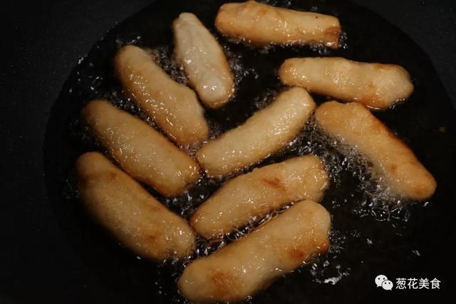 糯米粉好吃不腻的做法,简单一炸,做出香甜糯米炸