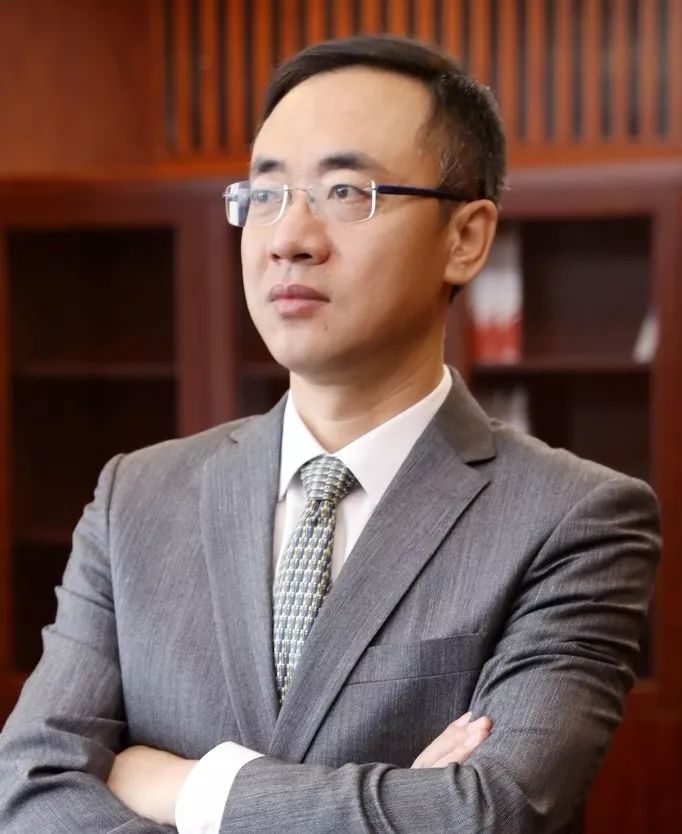 上海银行副行长胡德斌:智慧运营的神奇"加减法"——柜员少了,沟通多了