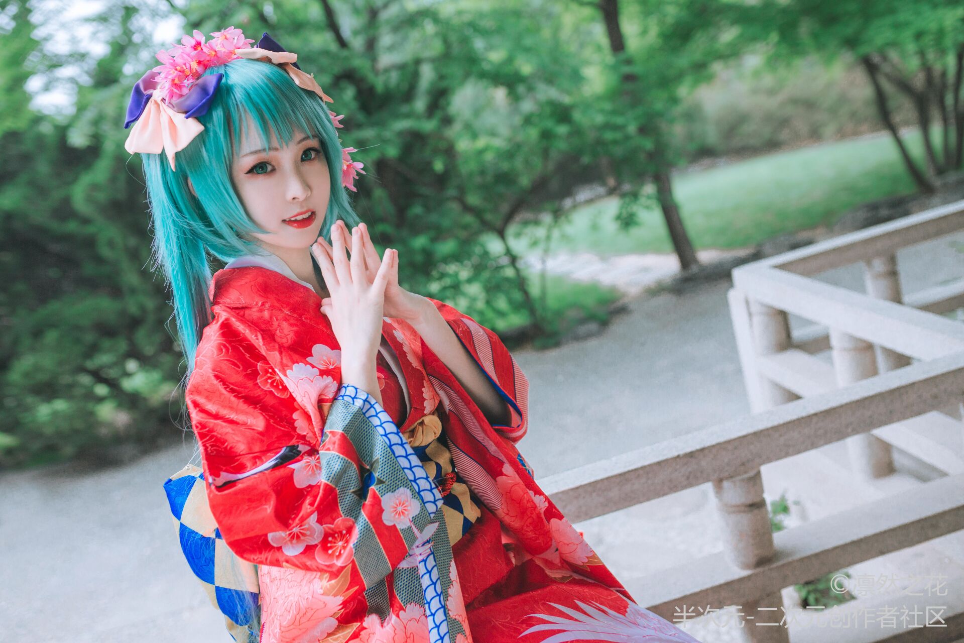 初音未来cosplay:初音未来花色衣,嘤嘤嘤好可爱