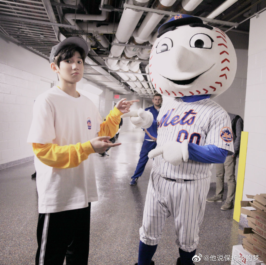 考古王源嘴巴嘟嘟照片,是奶呼呼的下可爱呀