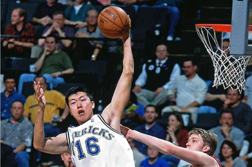 中国登陆过nba的九位球员,姚明易建联上榜,看看还有些