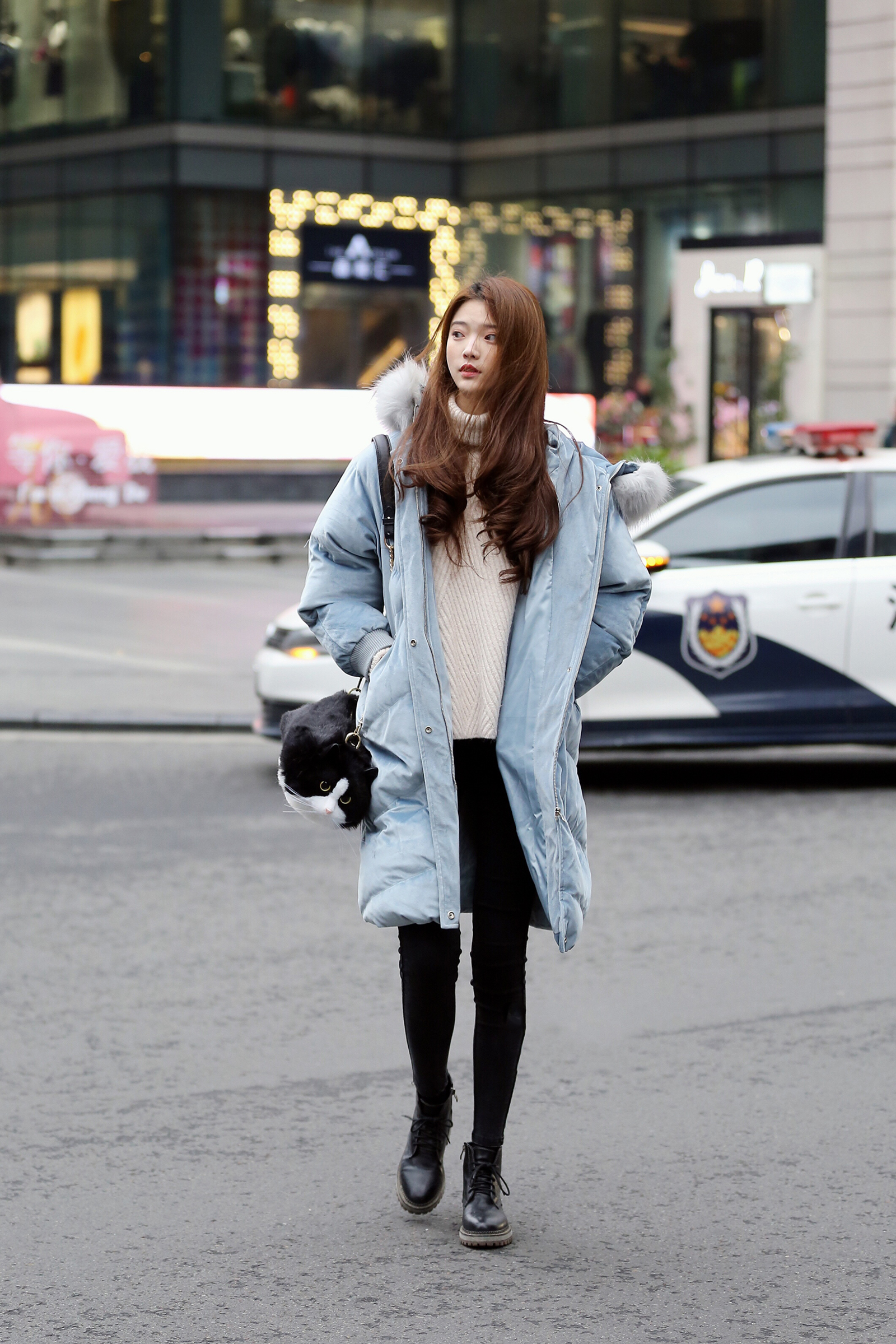 街拍:12月街拍精选来咯!闲话不多说,美就完事儿了!