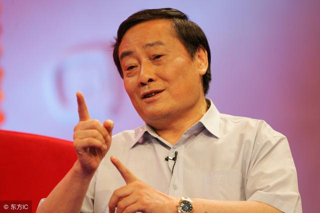 从泥水匠到与宗庆后相爱相杀,年营收150亿却比娃哈哈更被人看好