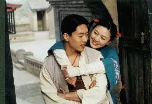 凌潇肃唐一菲二胎?鹿晗方辟谣演唱会求婚?乐基儿怀孕?