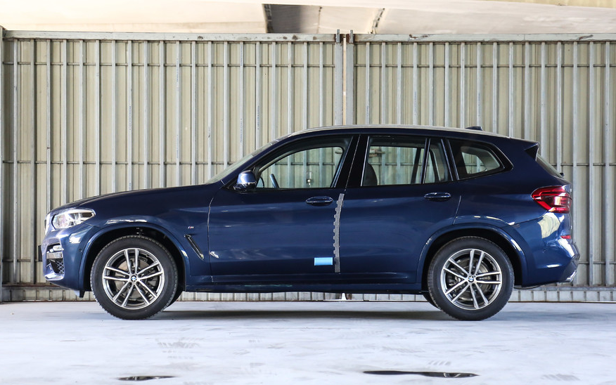 有科技感的宝马x3xdrive 28i m运动套装