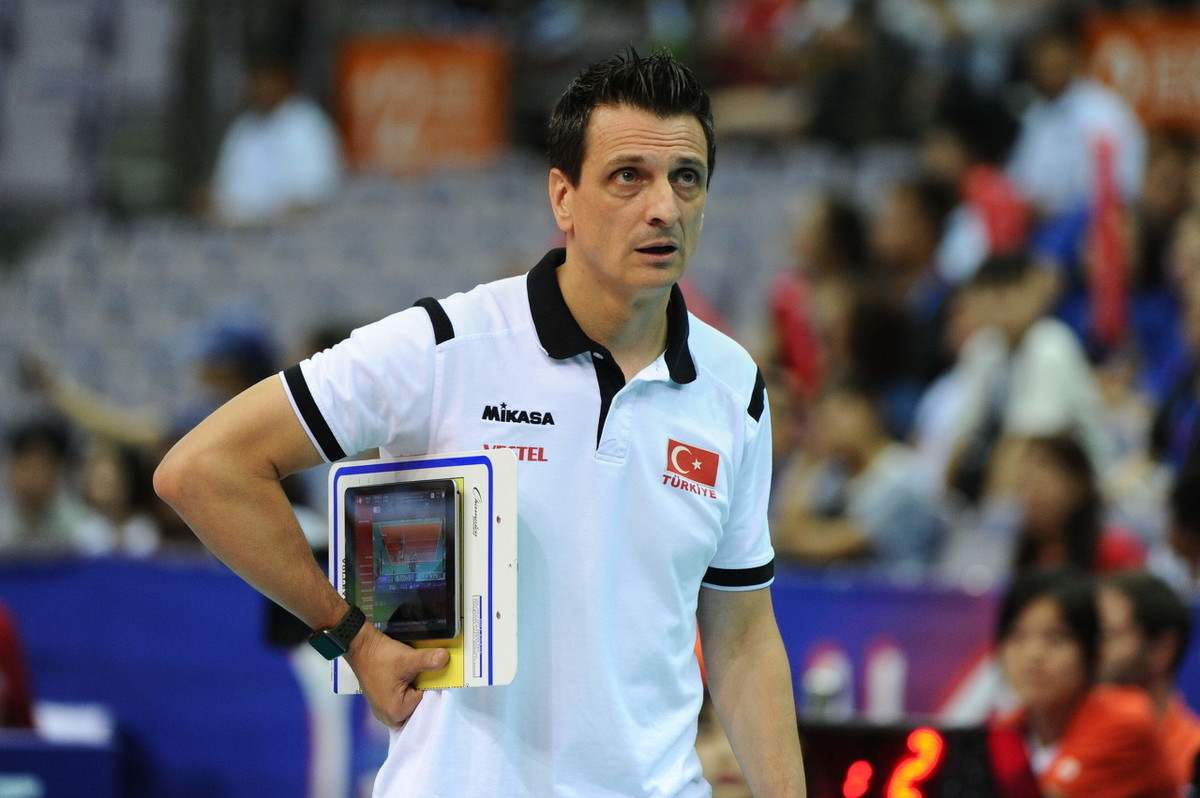 古德蒂发表争议言论,直指荷兰女排,罕见行为却藏着古德蒂的私心