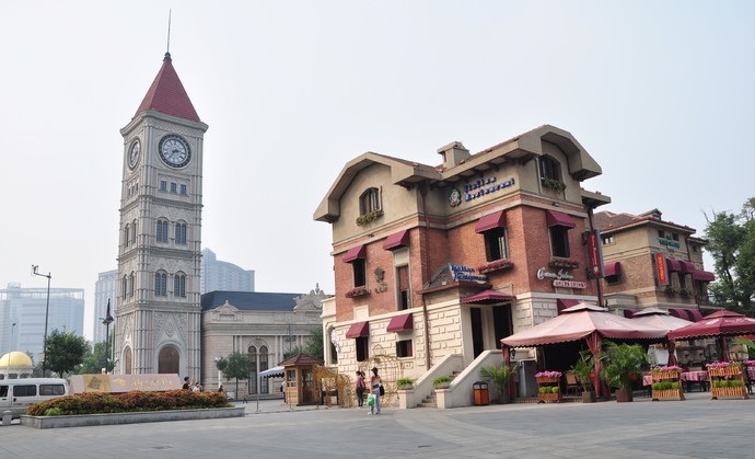 意大利风情街位于天津市中心,有200余栋地中海风格的典雅建筑