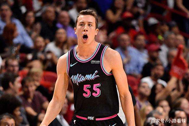 落选秀的逆袭:邓肯罗宾逊,正在为白人球员在NBA争取一丝呼吸权 落选秀的逆袭:邓肯罗宾逊,正在为白人球员在NBA争取一丝呼吸权