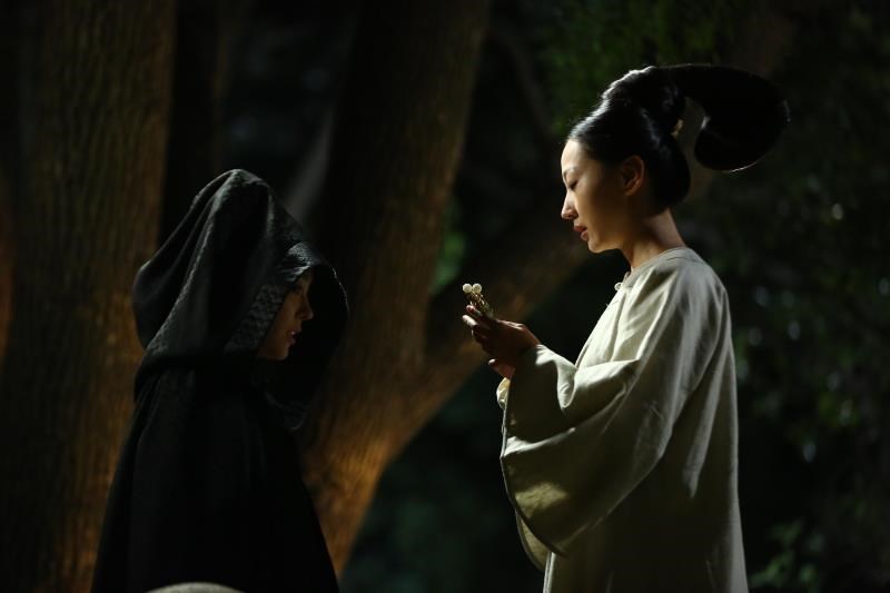 闵春晓《如懿传》热播  穿越朝代不变初心