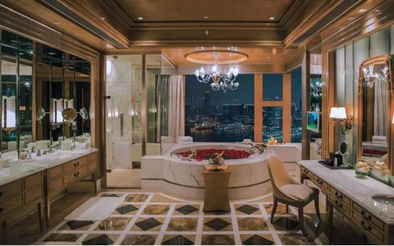 总统套房为何一晚上定价数万元?如此多的隐藏服务,看完长见识