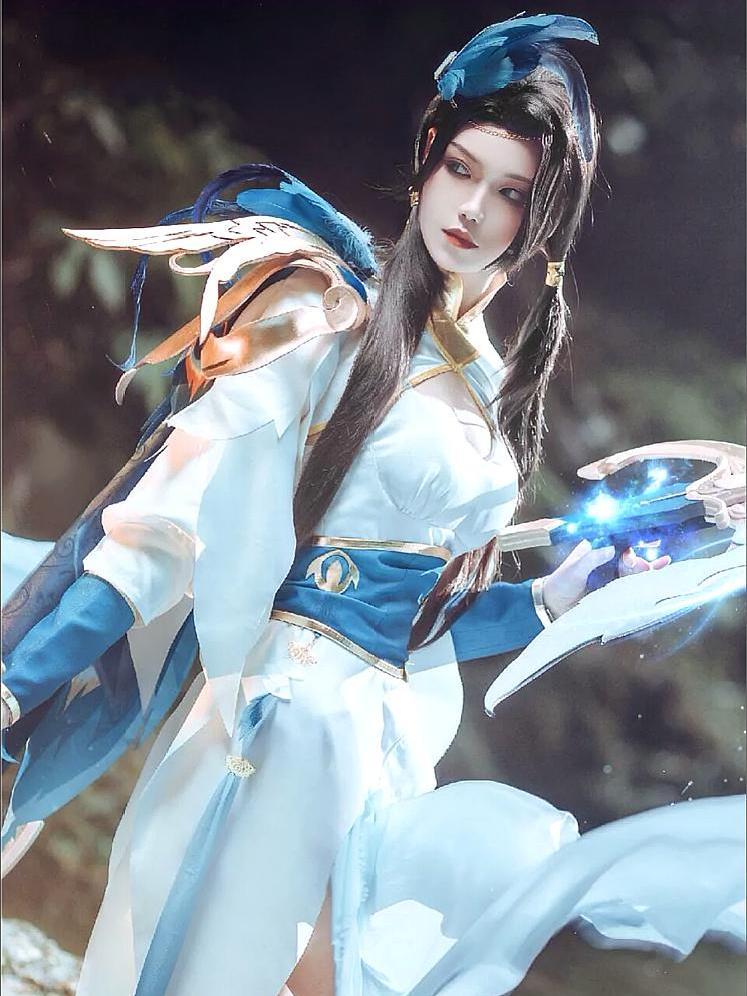 王者荣耀:丰腴少女cos虞姬,小仙女样子特"娇嫩",要宠她