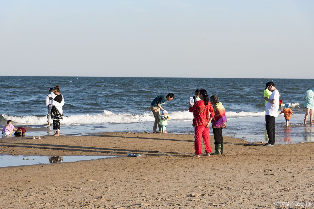 威海国际海水浴场赶海图片