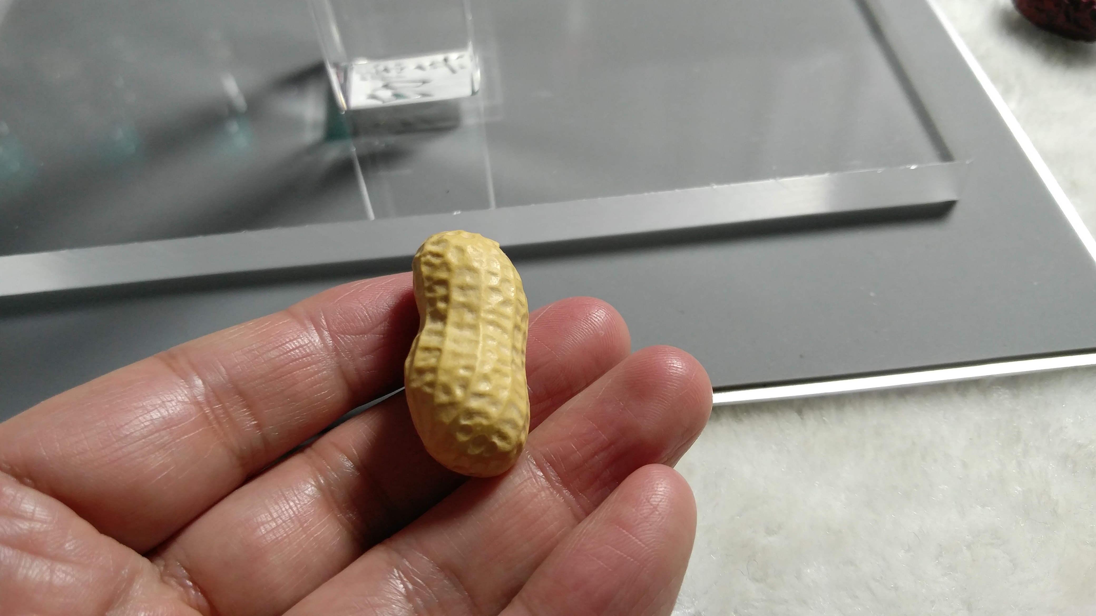 黄杨木花生,看了很想剥开来