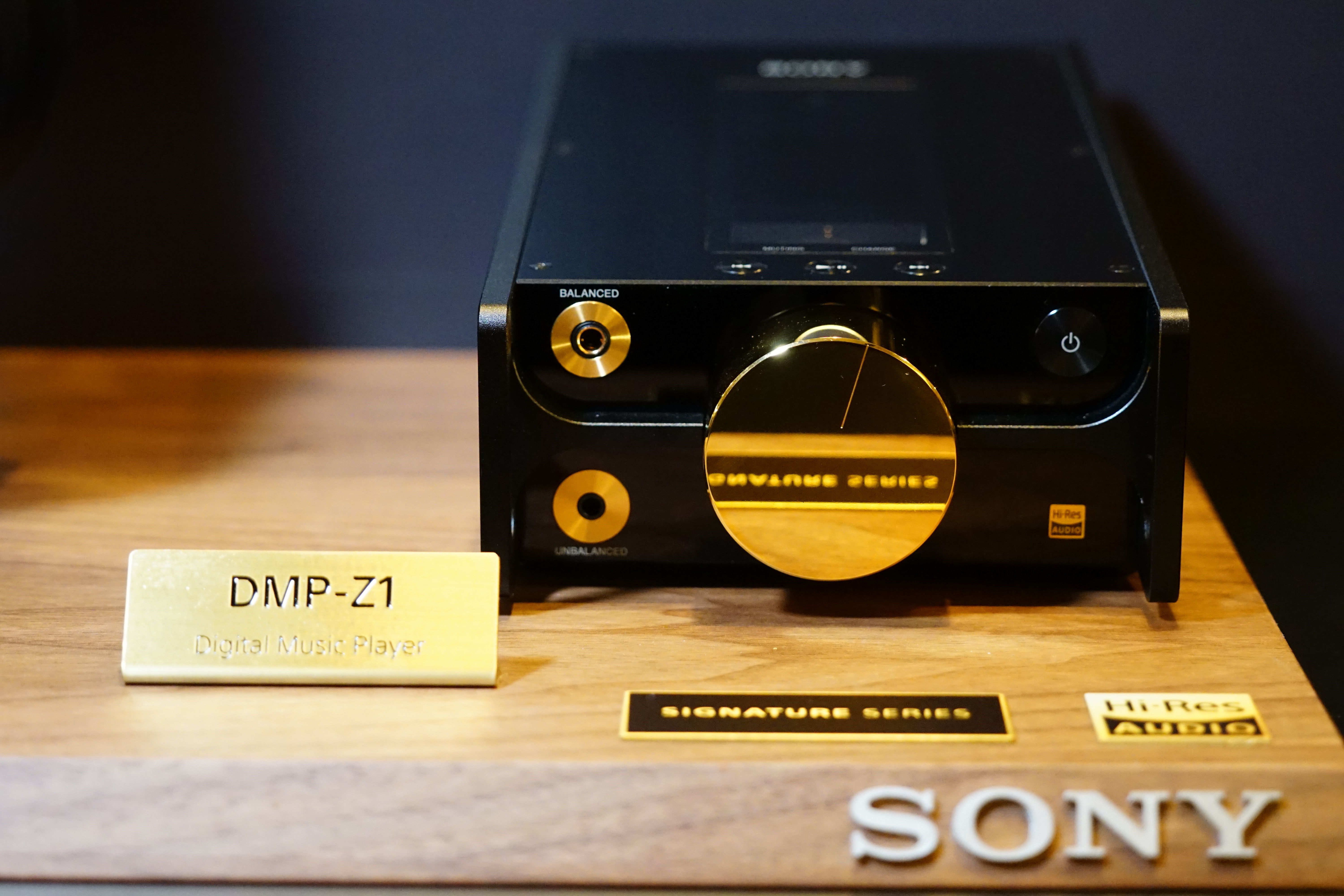 索尼 ier-z1r 图赏:万元级的顶级「醇音」圈铁入耳式耳机