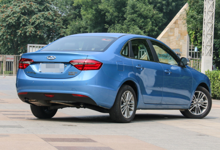 艾瑞泽7e,时尚的外观设计,颜值极靠前,非常实用