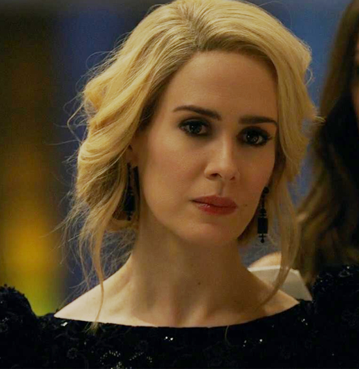 莎拉·保罗森:危险又迷人的反派角色