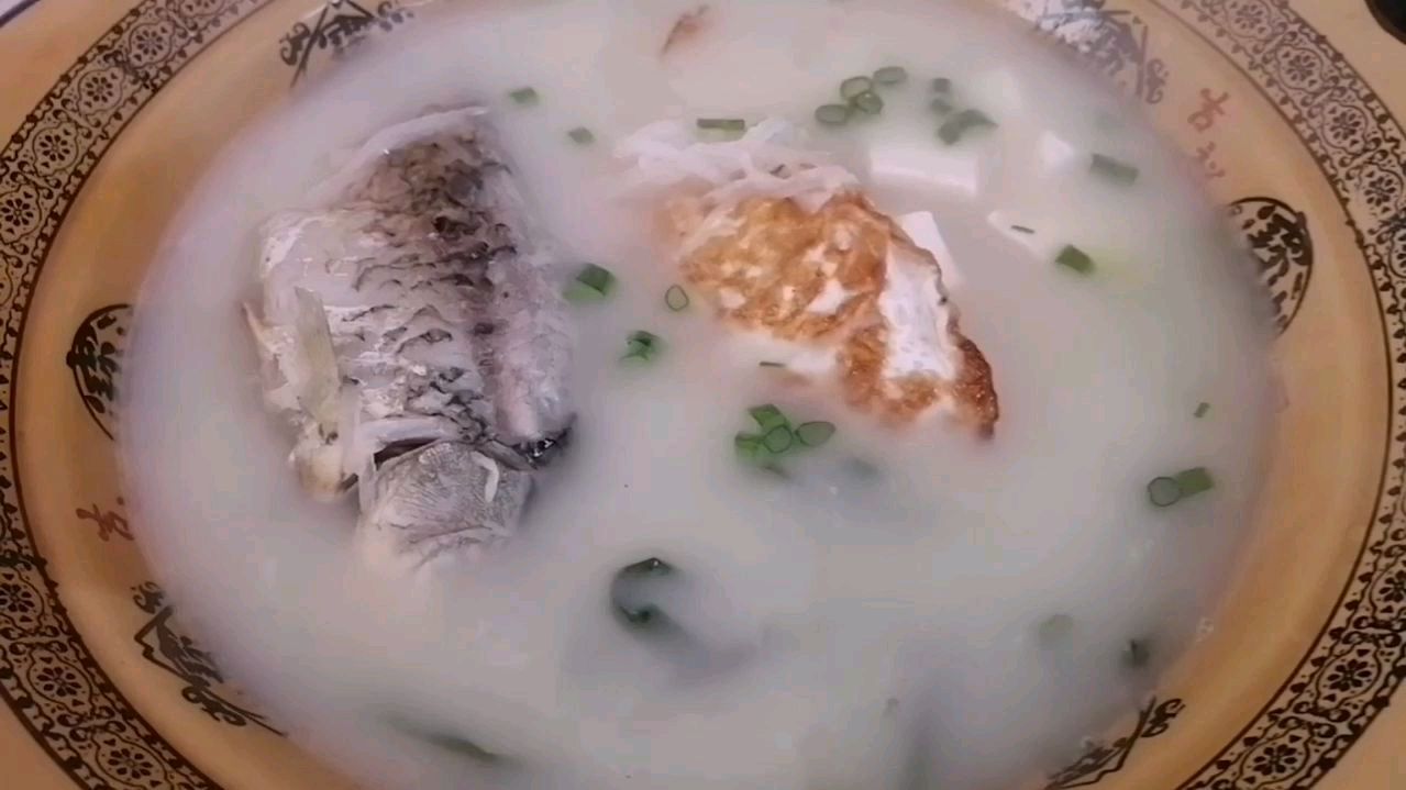这样做,鲫鱼豆腐汤白如牛奶