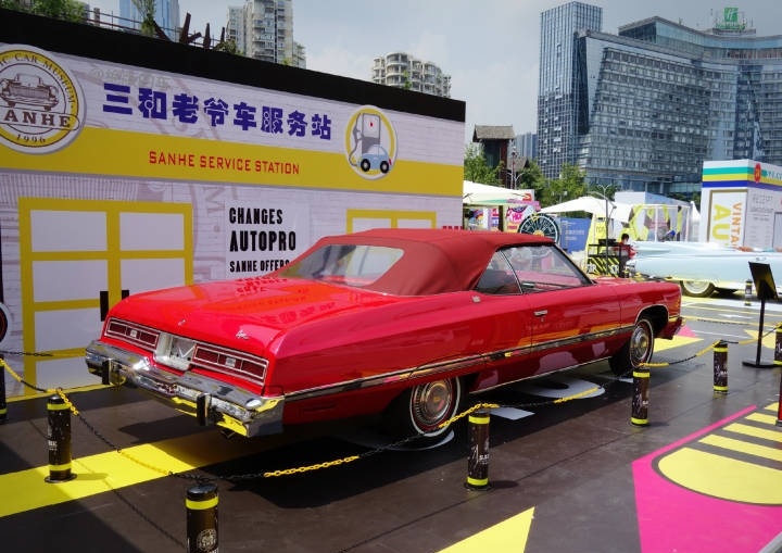 图片欣赏:1974年雪佛兰 caprice classic随想曲