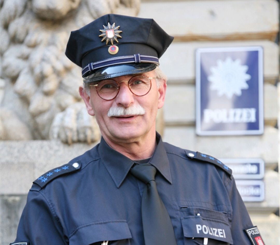 德国警察制服,是如何实现部分标准化的?