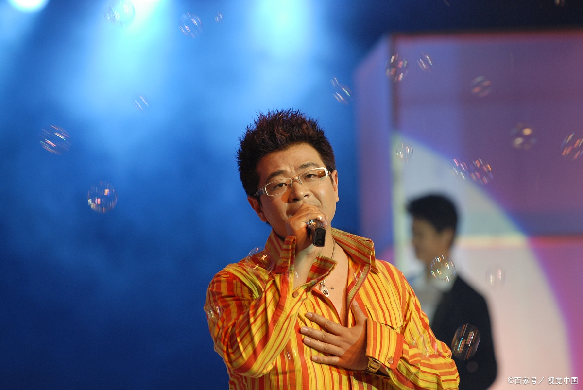 王强《秋天不回来》音乐背后的故事