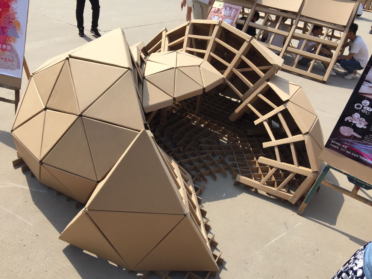 瓦楞纸艺术,带您体验不一样的文化艺术